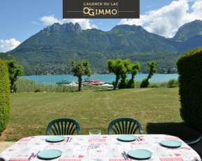Lac d Annecy les pieds dans l eau
